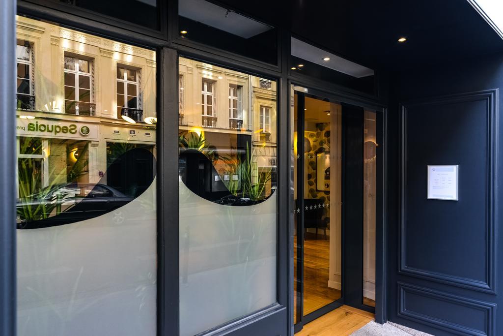Hotel George - Astotel Paris Exterior photo